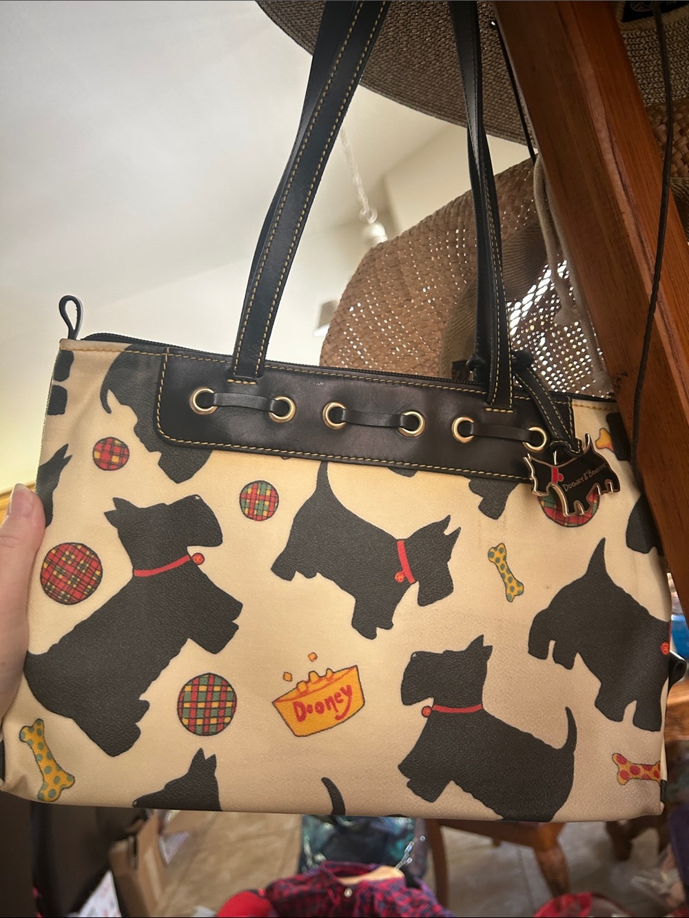 Dooney & Bourke Cream Tote with Black Scottie Dog Print - Picture 4 of 7